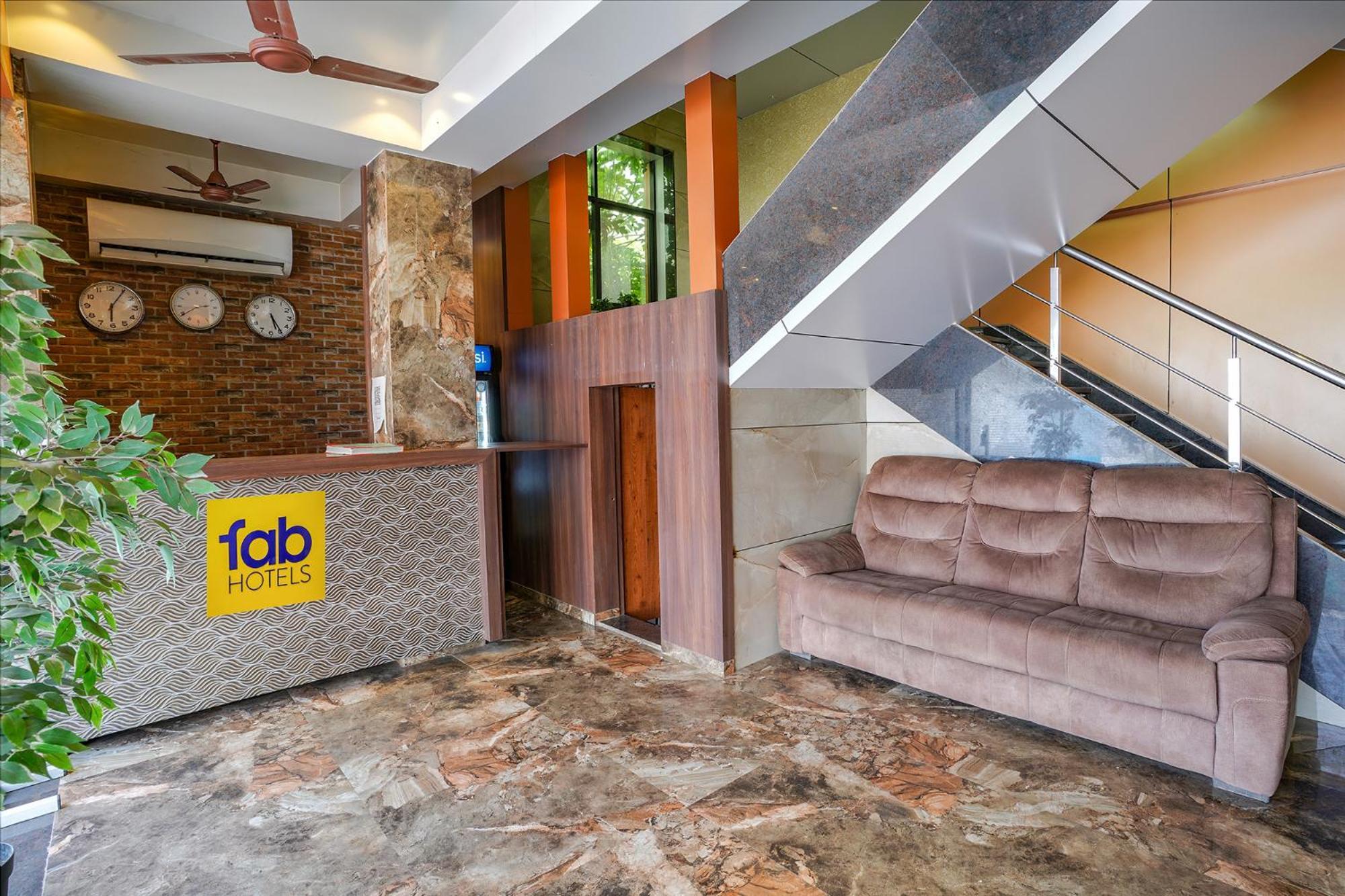 Fabexpress Super 7 Inn - Nr Rabale Station Наві-Мумбаї Екстер'єр фото